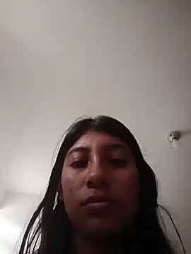 YeseniaRodriguez3 online show from December 2025 03:41:02 PM