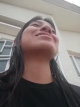 YeseniaRodriguez3 online show from April 2026 12:21:01 PM