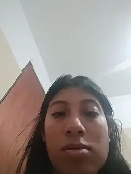 YeseniaRodriguez3 online show from June 2026 04:20:02 PM