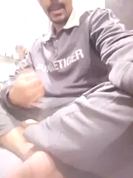 bigblackcock0111 online show from April 2026 12:48:02 PM