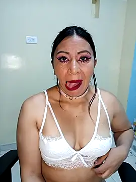 Esmeralda 546 online show from November 2025 07:58:01 PM