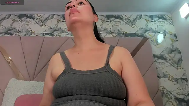 naomy sexy  online show from March 2026 09:15:01 PM