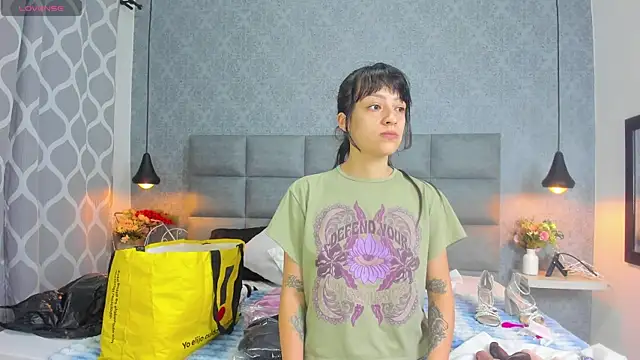 Luna Bella3 online show from January 2026 10:42:02 AM