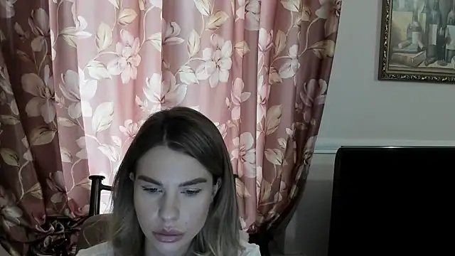 Snapshot of LinaBey chatting on March 2026 10:10:02 AM LinaBey online show from March 2026 10:10:02 AM