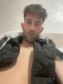 Dondeloquieras4 online show from April 2026 01:49:01 AM