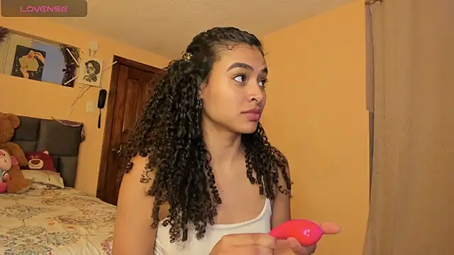 Keniia rizz online show from June 2026 06:38:01 PM
