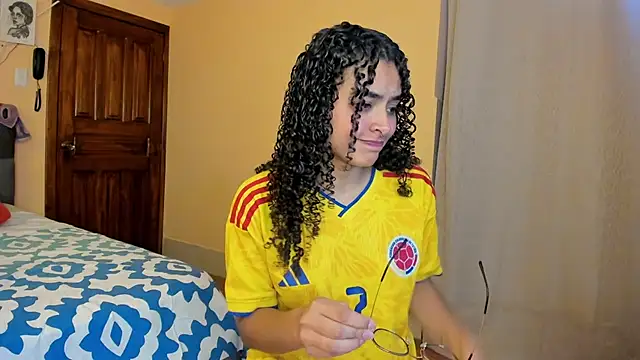 Keniia rizz online show from July 2026 08:35:02 PM
