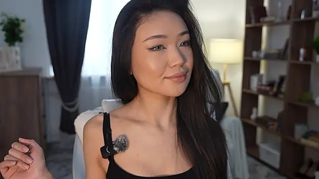 Snapshot of OnieClose chatting on February 2026 08:04:02 AM OnieClose online show from February 2026 08:04:02 AM