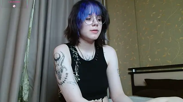 Snapshot of KellePourier chatting on July 2026 11:05:02 AM KellePourier online show from July 2026 11:05:02 AM