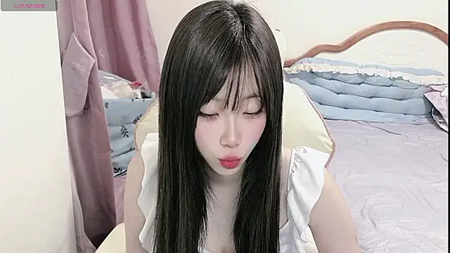 Snapshot of Vivian-88 chatting on May 2026 02:53:02 AM Vivian-88 online show from May 2026 02:53:02 AM