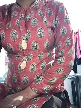 Hot-Rubyy online show from February 2026 02:31:01 AM