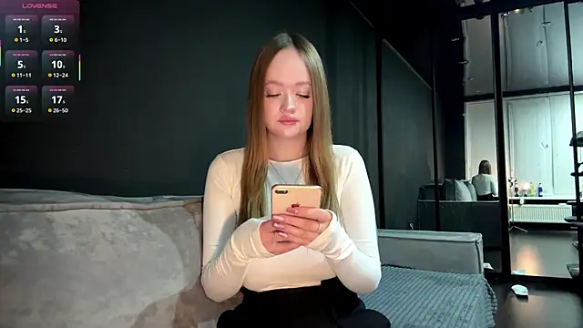 SecretGerl baby2007 online show from January 2026 04:42:01 PM