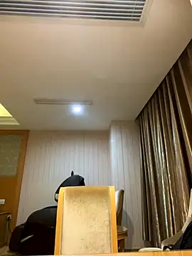 Snapshot of Qt889999 chatting on November 2025 02:28:01 PM Qt889999 online show from November 2025 02:28:01 PM