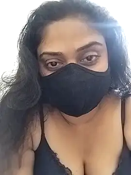 Snapshot of girl999 chatting on October 2025 05:58:02 PM girl999 online show from October 2025 05:58:02 PM