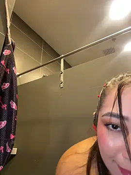 Hannahpradaa  online show from November 2025 12:09:02 AM