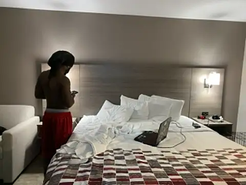 Snapshot of TheRealKnottiHead chatting on November 2025 07:15:01 PM TheRealKnottiHead online show from November 2025 07:15:01 PM