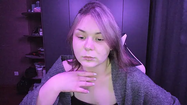 sophia lix online show from November 2025 04:31:02 PM