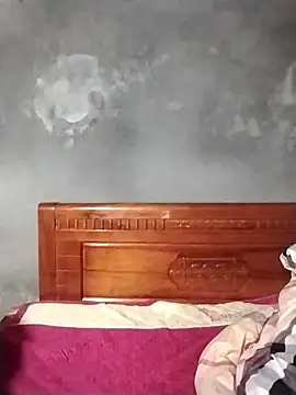 emini-xx online show from February 2026 12:30:02 PM