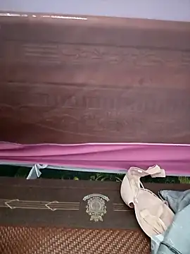 Snapshot of Kieuxinhgai chatting on November 2025 01:42:02 PM Kieuxinhgai online show from November 2025 01:42:02 PM