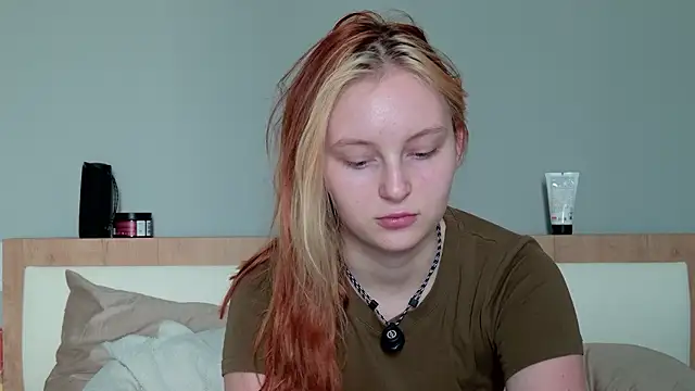 Snapshot of AngelWisee chatting on July 2026 03:24:02 AM AngelWisee online show from July 2026 03:24:02 AM