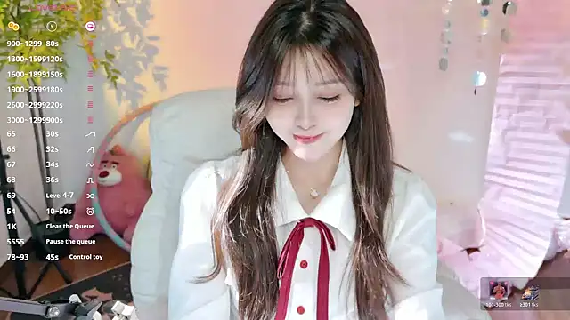 Snapshot of Yiluo95 chatting on June 2026 02:05:01 PM Yiluo95 online show from June 2026 02:05:01 PM
