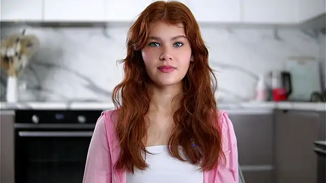 YettaCalabria online show from November 2025 11:21:02 AM