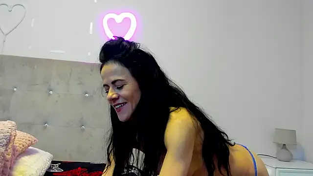 Snapshot of brianaflynt chatting on February 2026 07:31:01 PM brianaflynt online show from February 2026 07:31:01 PM