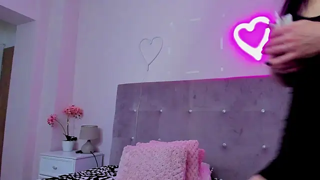 Snapshot of brianaflynt chatting on February 2026 07:36:02 PM brianaflynt online show from February 2026 07:36:02 PM