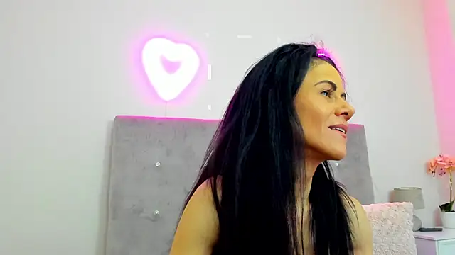 Snapshot of brianaflynt chatting on February 2026 07:44:02 PM brianaflynt online show from February 2026 07:44:02 PM