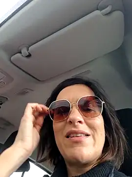 Piediniecollant online show from November 2025 11:10:01 AM