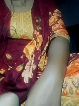 Liza0103 online show from May 2026 05:43:01 PM