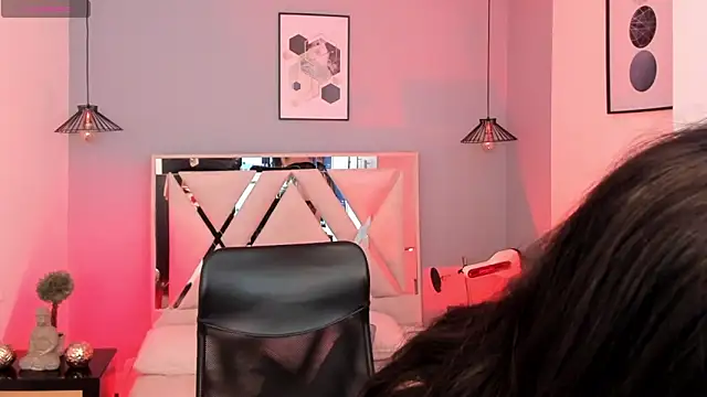 mia jagger online show from April 2026 08:32:01 PM