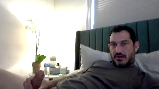 ckraiders84 online show from March 2026 06:52:01 PM