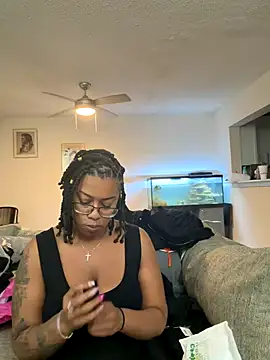 Snapshot of bbbdent chatting on October 2025 07:36:02 PM bbbdent online show from October 2025 07:36:02 PM