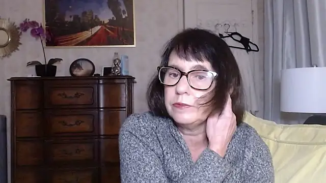 Snapshot of BigbustedBrenda chatting on November 2025 07:01:02 PM BigbustedBrenda online show from November 2025 07:01:02 PM