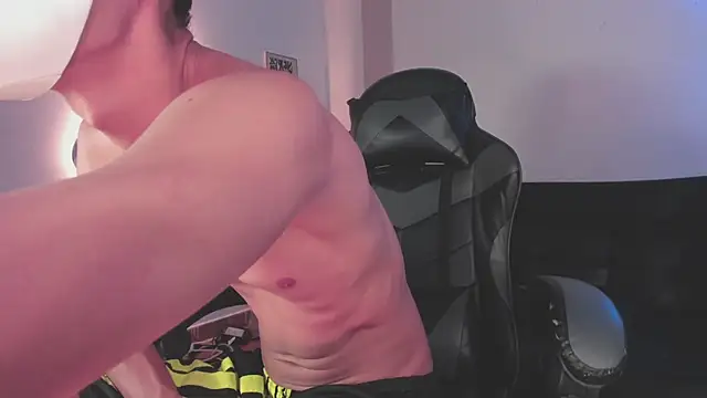 Senpai Lover online show from November 2025 08:03:01 PM