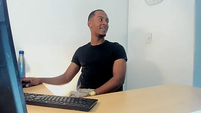 Snapshot of for_itan chatting on December 2025 12:45:02 PM for itan online show from December 2025 12:45:02 PM