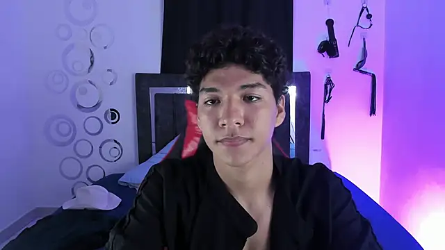 Maximiliano Khalil online show from November 2025 07:46:02 PM