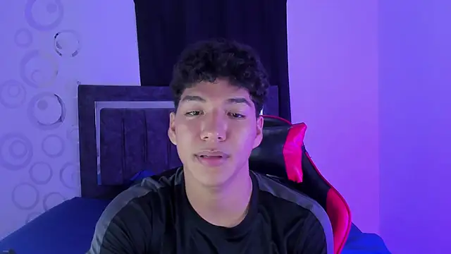 Maximiliano Khalil online show from February 2026 07:25:02 PM