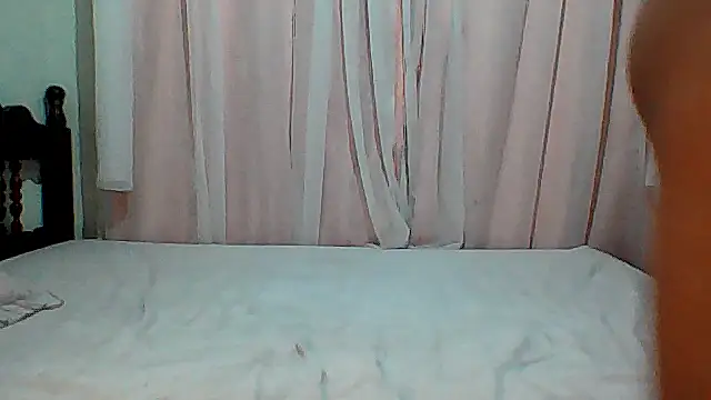 HotGiirl2025 online show from December 2025 04:21:01 AM