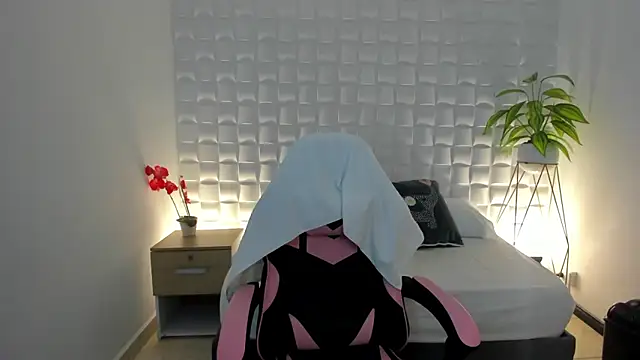 Snapshot of victoria_243 chatting on March 2026 08:48:01 PM victoria 243 online show from March 2026 08:48:01 PM