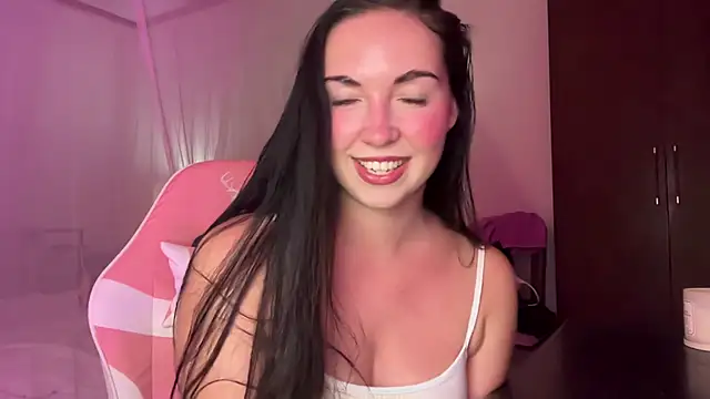 Bae Belle online show from November 2025 06:10:01 PM