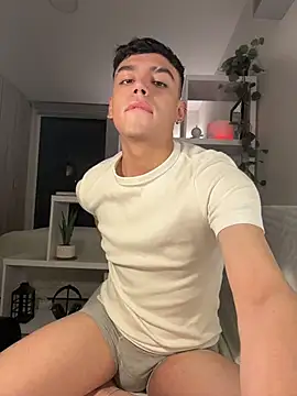 aronnhidden online show from July 2026 05:43:02 AM