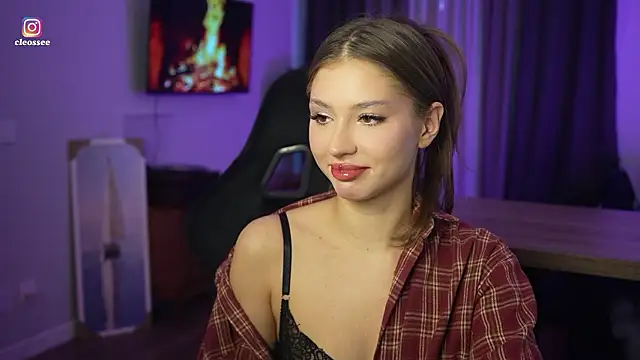 Cleose online show from March 2026 07:12:01 AM