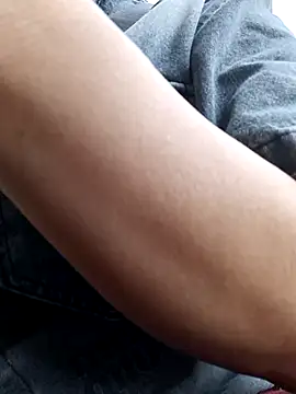 yoyo-mi online show from April 2026 03:29:01 AM