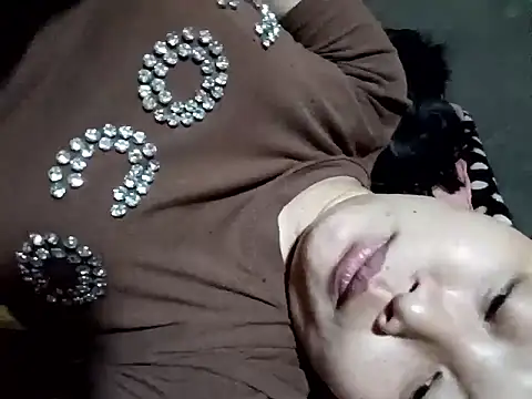 yoyo-mi online show from April 2026 09:48:01 PM