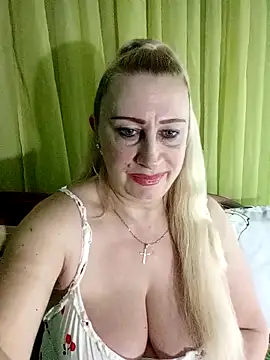 Esenia505 online show from April 2026 07:45:01 AM