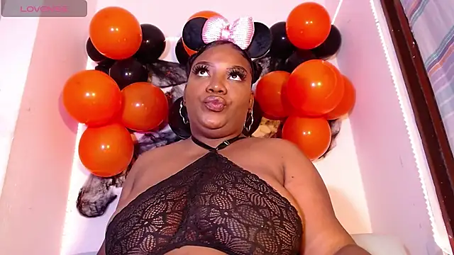 Snapshot of julieth_brown1 chatting on October 2025 10:44:02 PM julieth brown1 online show from October 2025 10:44:02 PM