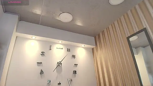 KamyGlam online show from March 2026 08:05:02 PM