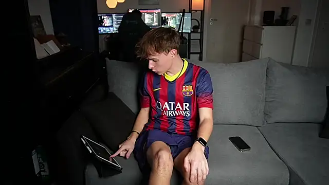 InnocentGuysOF online show from November 2025 06:28:01 PM